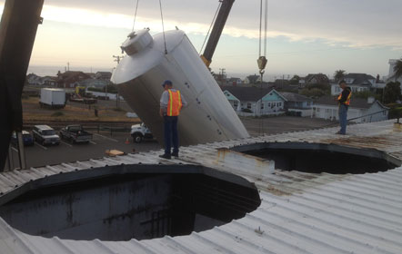 JR-1-On-the-Roof-(w)